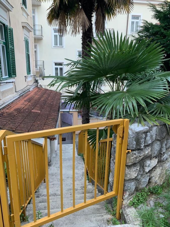 Opatija Central Studio Apartment Esterno foto