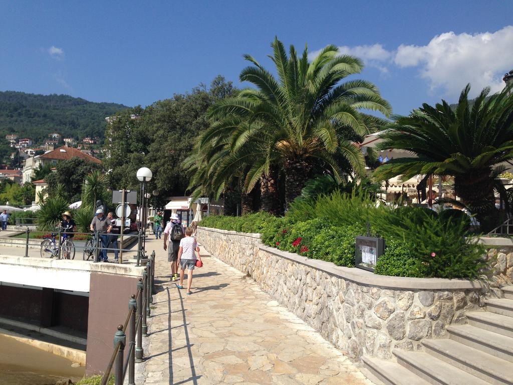 Opatija Central Studio Apartment Esterno foto